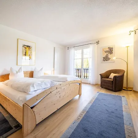 2206 Frisch Renovierte Mit Modernem Ambiente * Vulpera