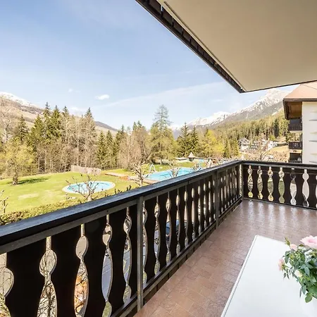 2206 Frisch Renovierte Mit Modernem Ambiente * Vulpera