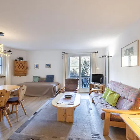 2206 Frisch Renovierte Mit Modernem Ambiente Apartment *