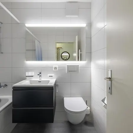 2206 Frisch Renovierte Mit Modernem Ambiente Apartment *