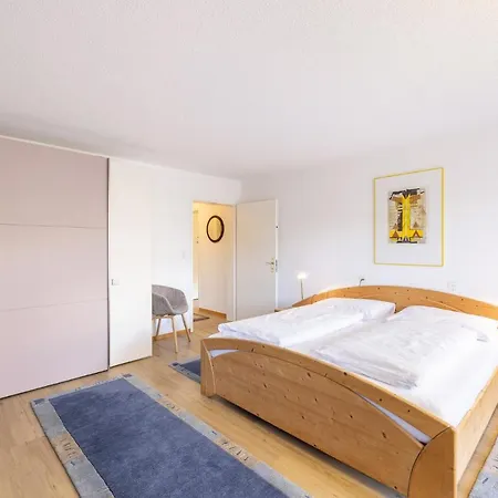 2206 Frisch Renovierte Mit Modernem Ambiente Lägenhet