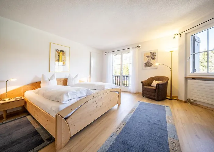 2206 Frisch Renovierte Mit Modernem Ambiente * Vulpera